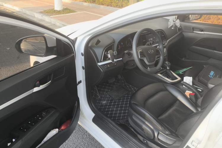 Used Hyundai Elantra (6th Generation / Lingdong) 2016 1.6L Automatic ZhiXuan – Elite Version
