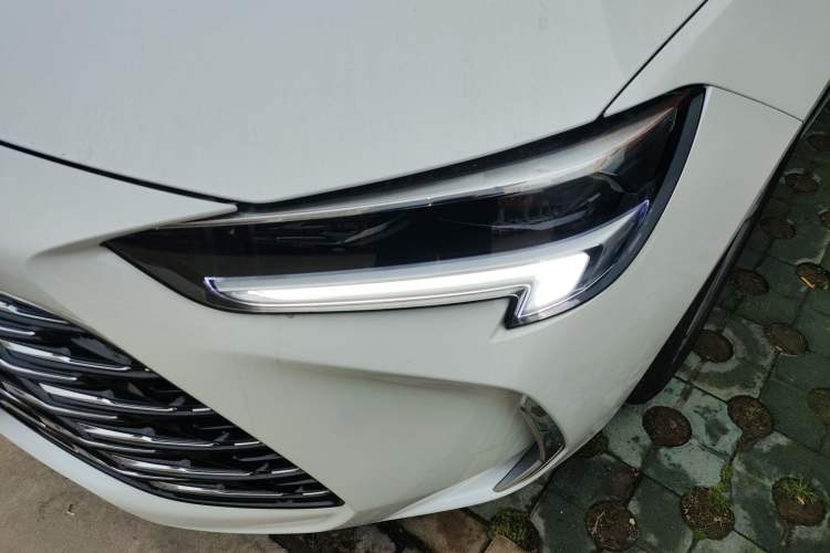 TDK.VehicleDetails.img