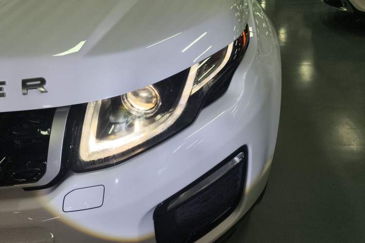 Used Land Rover Range Rover Evoque 2017 2.0T SE PLUS Smart Enjoyment Edition
