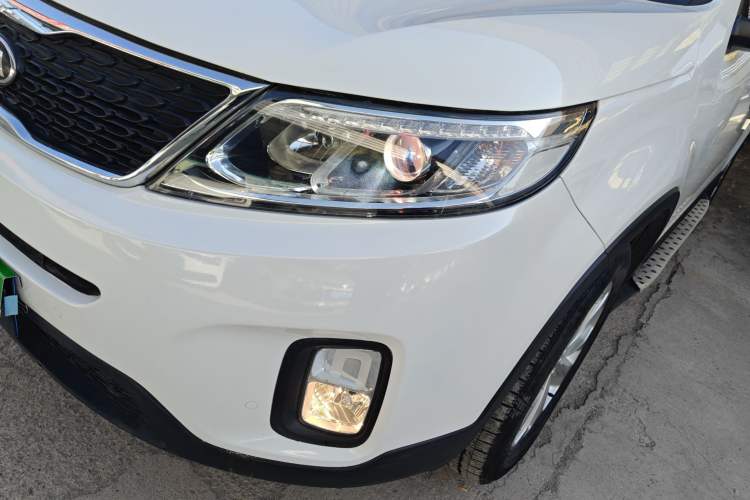 Used Kia Sorento 2013 2.4L 5-Seater Gasoline Luxury Version China IV Standard
