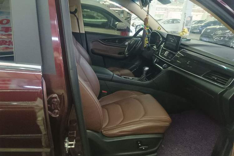 Used Baojun 560 2017 1.5T DCT Flagship Model