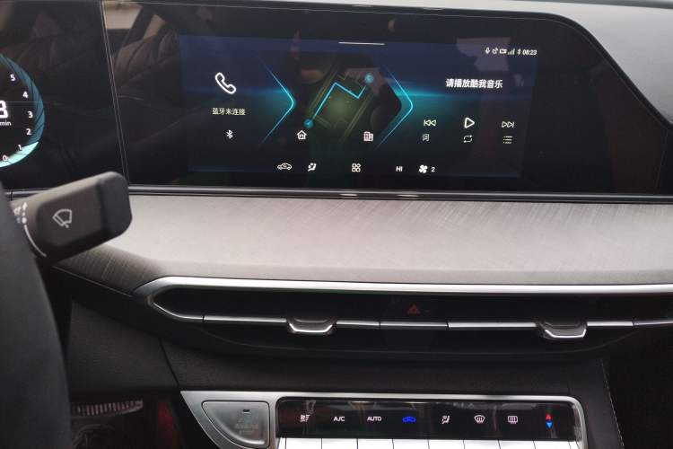 Used Changan Eado 2023 Changan Edition PLUS Blue Whale NE 1.4T GDI DCT Prestige Version
