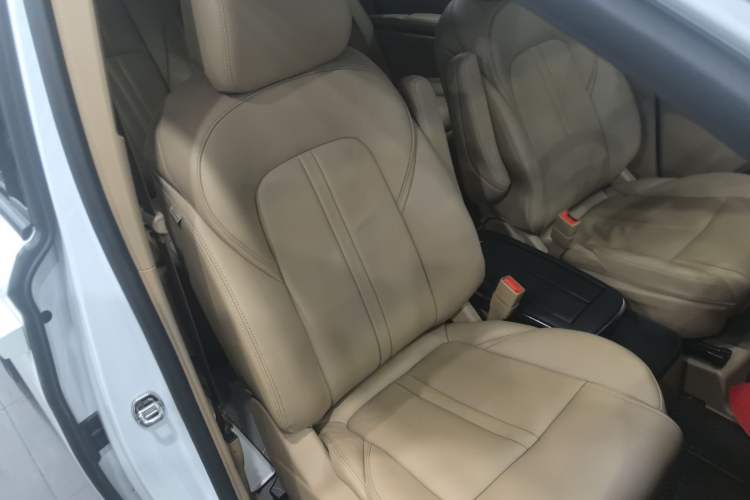 Used Buick GL8 2021 ES Land Cruiser 653T Luxury Edition
