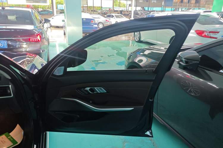 Used BMW 3 Series 2022 Updated 325Li M Sport Package
