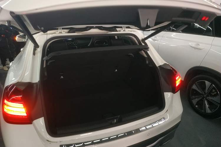 Used Mercedes-Benz GLA 2017 GLA 220 4MATIC Fashion Model
