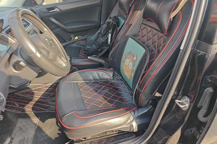 Used Volkswagen Santana 2015 1.6L Manual Comfort Edition