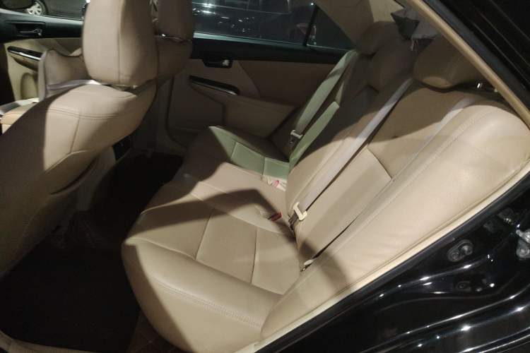 Used Toyota Camry 2015 2.0E Elite Edition
