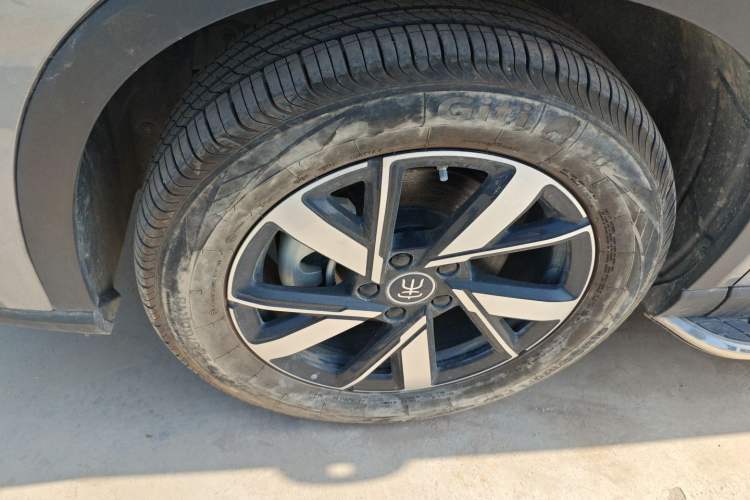 Used BYD Song Pro New Energy 2023 Champion Edition DM-i 71KM Navigation Model