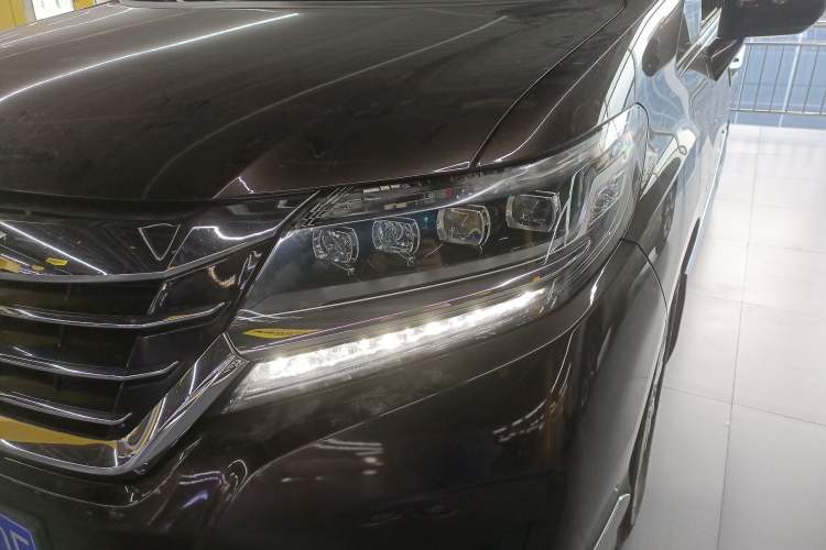 Used Honda Elysion 2016 2.4L Luxury Edition
