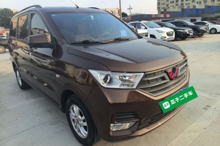 Used Wuling Hongguang 2019 1.5L S Comfort Edition China VI LAR
