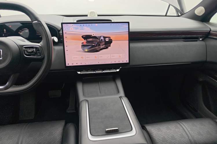 Used Zeekr 7X 2025 100 kWh Long-Range Rear-Wheel Drive with Intelligent Driving Features
