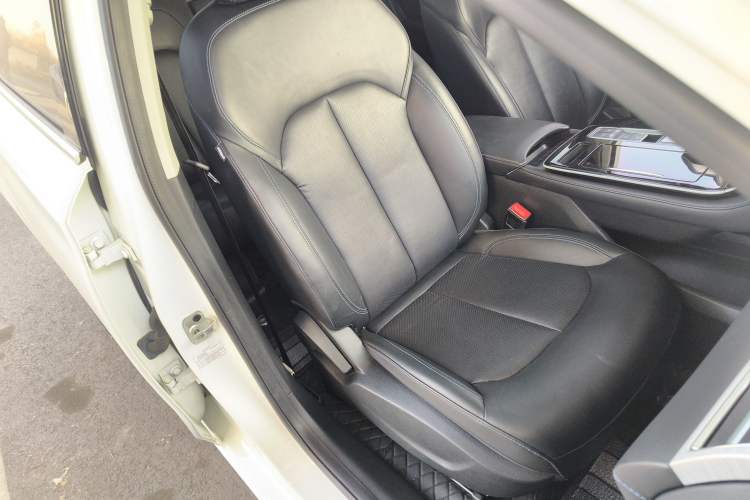 Used  ER6 2020 620 km Smart Edition