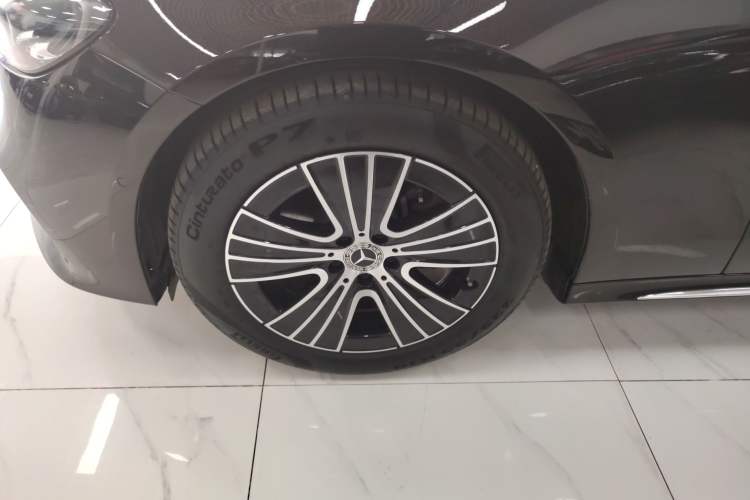 Used Mercedes-Benz E-Class 2025-Year Facelift E 260 L