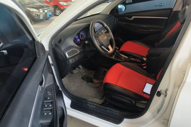 Used Hyundai Celesta 2017 1.6L Automatic Enjoyment Version GLS