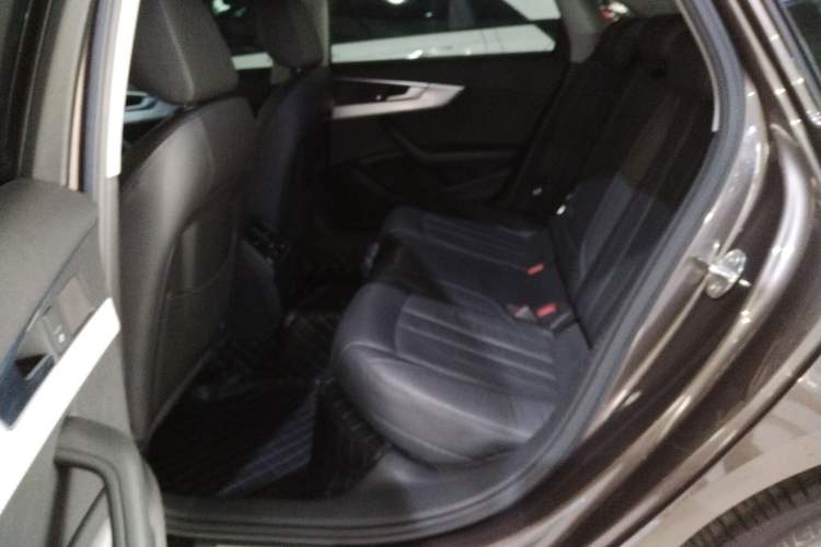 Used Audi A4L 2017 Plus 40 TFSI Fashion Model