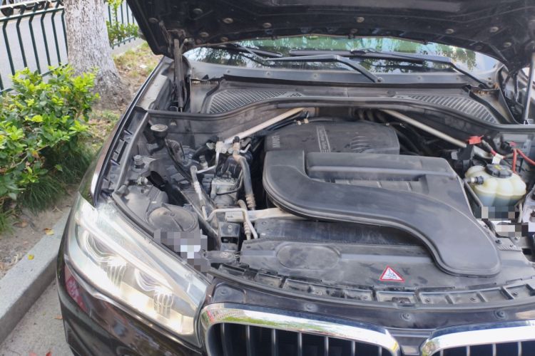 Used BMW X5 2015 xDrive28i
