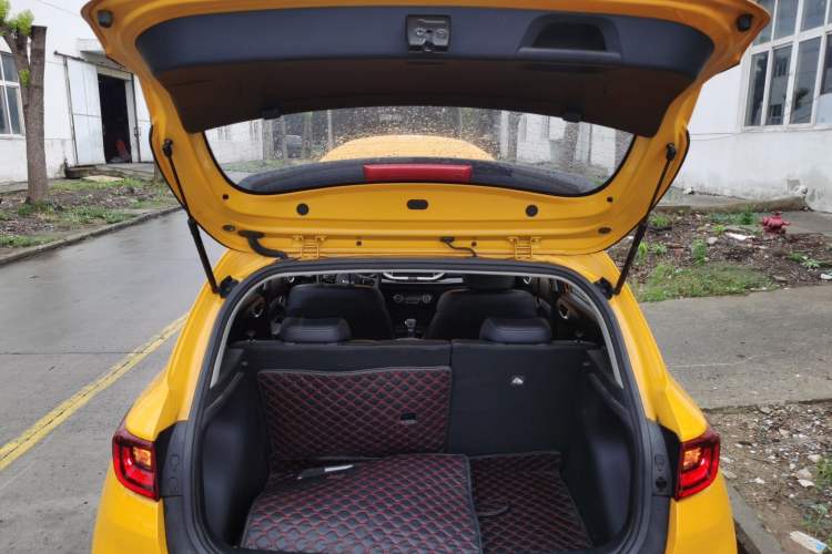 Used Kia Stonic 2021 1.4L CVT Sunroof Model
