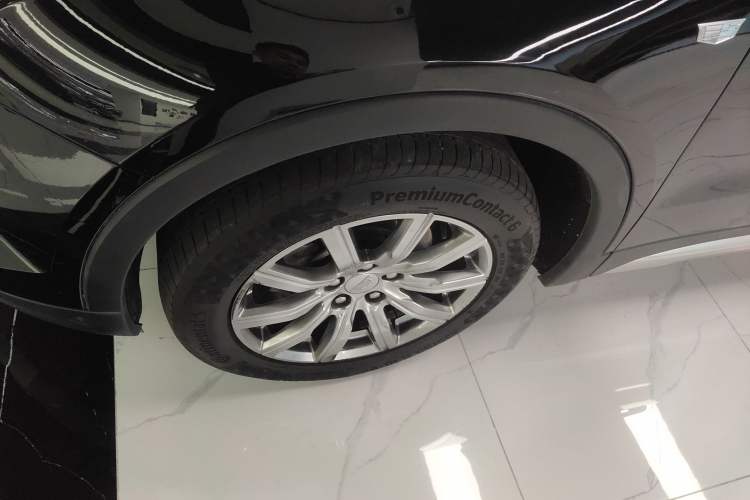 Used Cadillac XT4 2021 28T Two-Wheel Drive Leading Version
