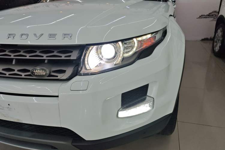 Used Land Rover Range Rover Evoque 2015 2.0T Five-Door Zhiyao Edition
