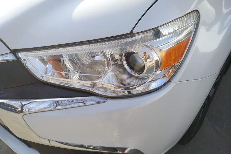 Used Mitsubishi ASX 2018 2.0L CVT Two-Wheel Drive Deluxe Edition
