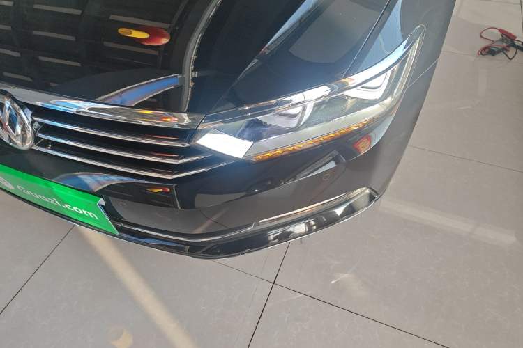 Used Volkswagen Magotan 2018 Facelift 330TSI DSG Luxury Model
