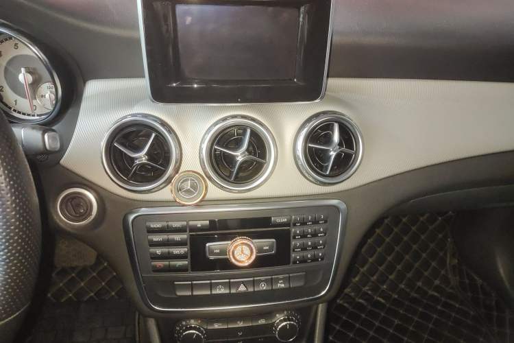 Used Mercedes-Benz GLA 2015 GLA 200 Sport Edition
