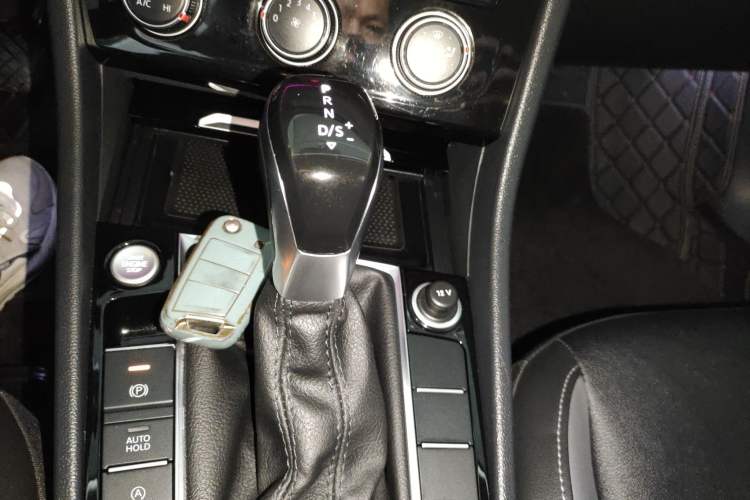 Used Volkswagen Sagitar 2021 280TSI DSG Excellence Edition
