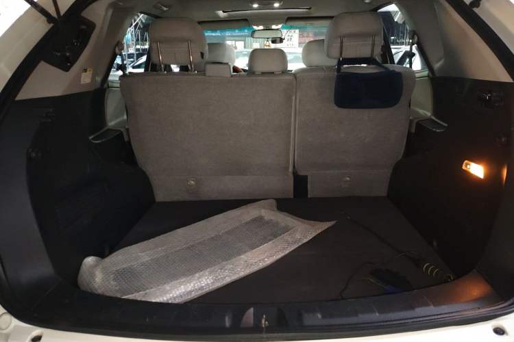 Used Luxgen Great 7 SUV 2015 2.2T Two-Wheel-Drive ZhiZun Version
