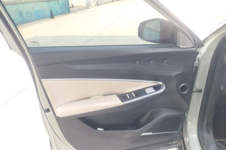 Used Geely Auto Emgrand X7 Sport 2023 Boyue COOL 1.5TD ZhiZun Edition
