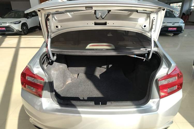 Used Honda City Classic 2012 1.5L Manual Comfort Edition
