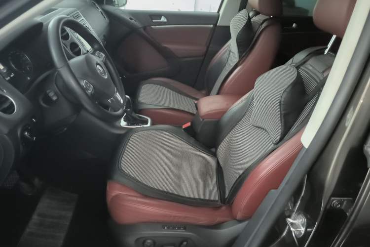 Used Volkswagen Tiguan 2015 2.0 TSI Automatic All-Wheel Drive Flagship Edition
