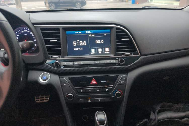 Used Hyundai Elantra 2018 1.4T Dual-Clutch Xuan Dong · Dynamic Edition
