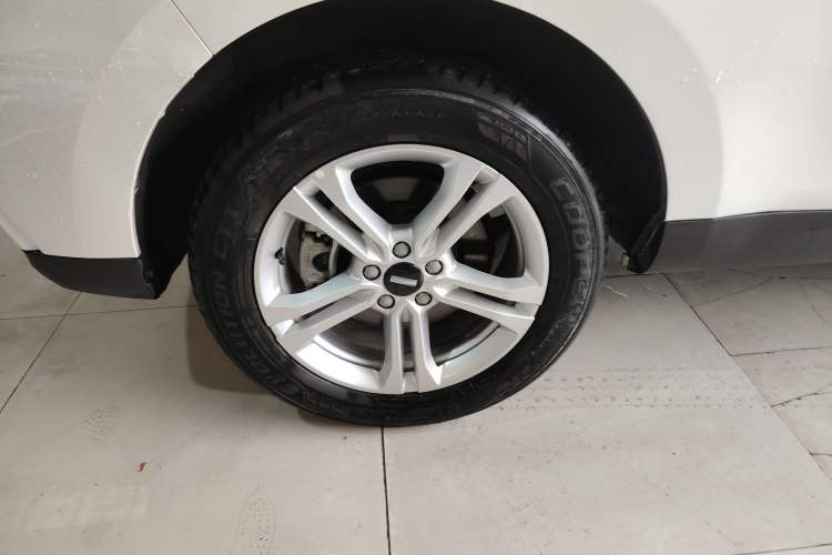 Used Wey VV5 2020 1.5T Two-Wheel Drive Color Pioneer