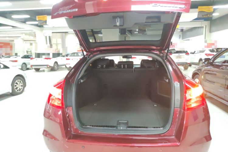 Used Honda Crosstour 2012 2.4L Luxury Edition
