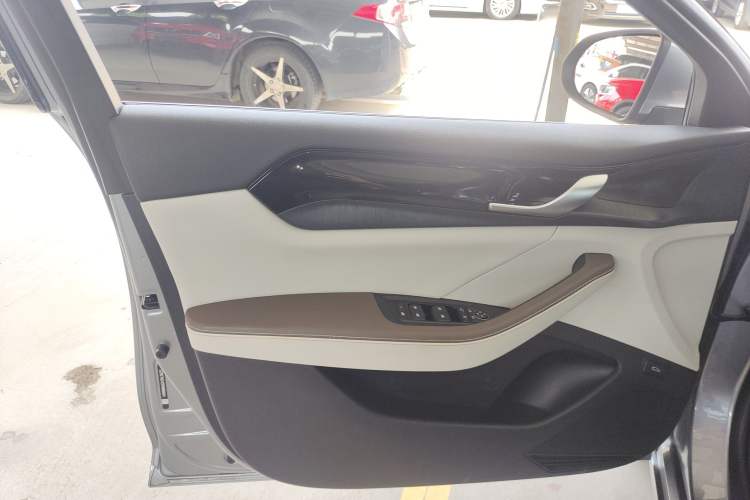 Used BYD Qin PLUS 2023 Champion Edition DM-i 55KM Leading Model