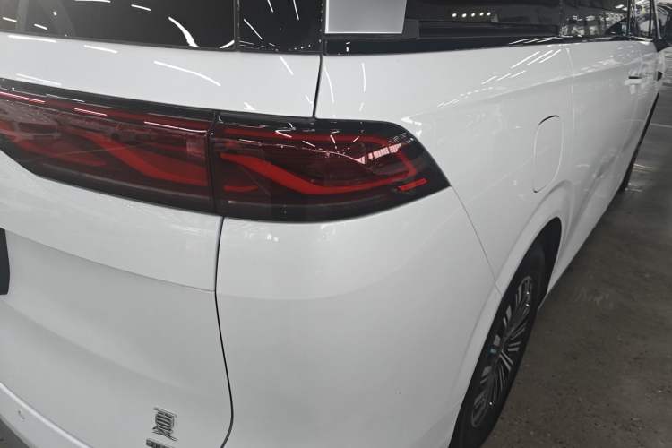 Used BYD Xia 2025 DM-i 1.5T 180km Excellence Model
