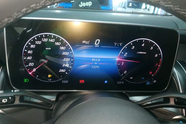 Used Mercedes-Benz GLC 2024 GLC 300 L 4MATIC Dynamic Edition 5-seater