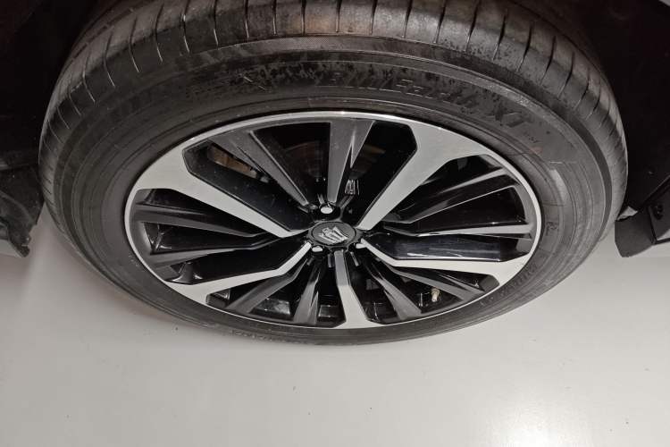 Used Toyota Crown Land Cruiser 2021 2.5L HEV Four-Wheel Drive Flagship Edition
