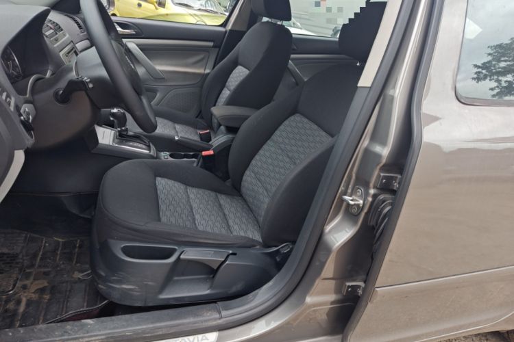 Used Skoda Octavia 2014 1.6L Automatic Yijie Edition
