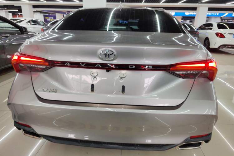Used Toyota Avalon 2023 2.0L Premium Edition