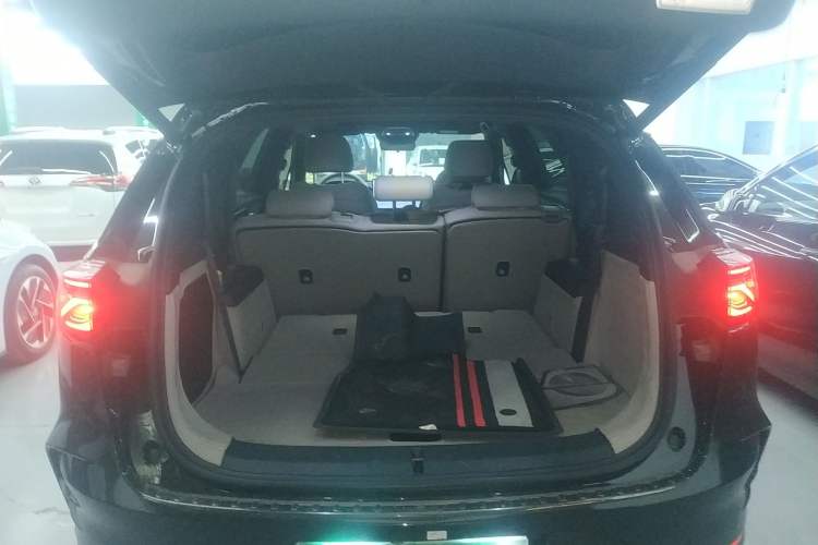 Used BYD Tang New Energy 2024 DM-i Glory Edition 112KM Prestige Model
