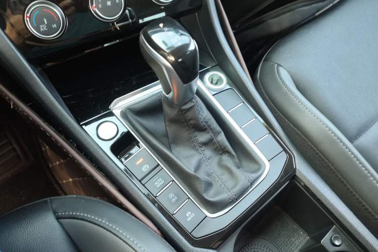 Used Volkswagen Sagitar 2020 280TSI DSG Comfort Version China VI Standard
