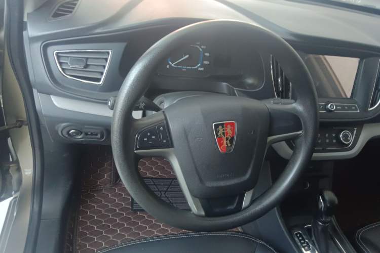 Used Roewe 360 2017 1.5L Automatic Smart Screen Version
