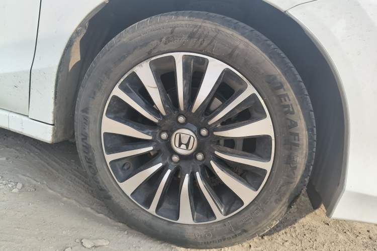 Used Honda Crider 2015 1.8L automatic comfort version