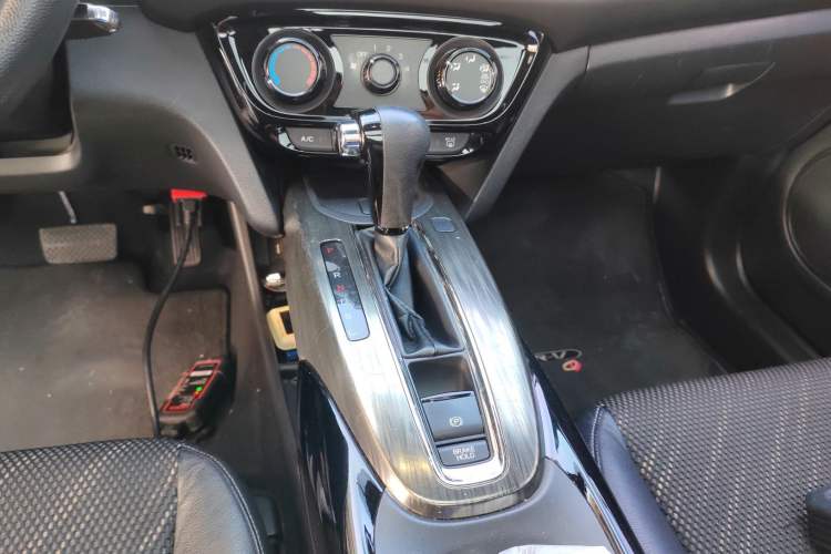 Used Honda XR-V 2015 1.8L EXi CVT Comfort Version