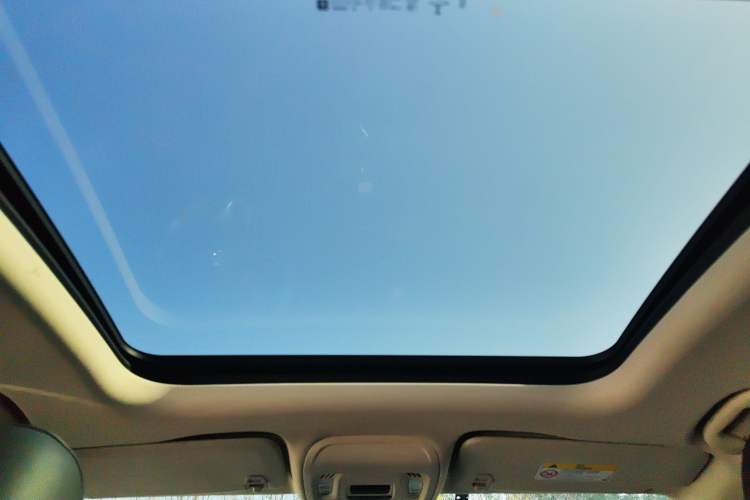 Used Buick Envision 2023 Encore S 552T Two-Wheel Drive Luxury Model
