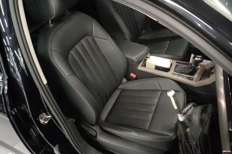 Used Volkswagen Passat 2020 280TSI Business Edition China VI Standard
