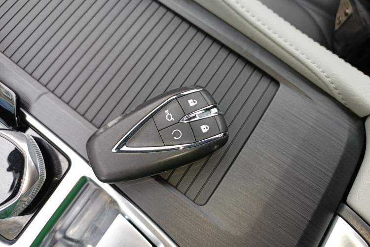 Used Changan CS75 PLUS 2024 3rd Generation Champion Edition 1.5T Intelligent Drive Dynamic Model
