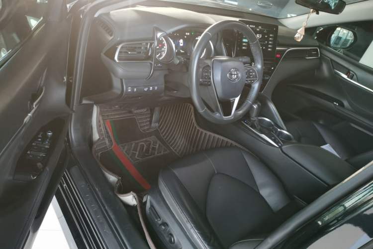 Used Toyota Camry 2021 2.0G Luxury Edition