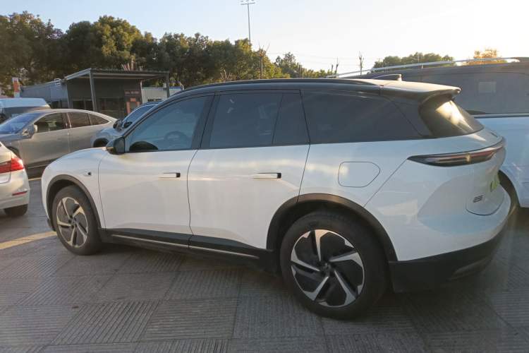Used Nio ES6 2023 75 kWh
